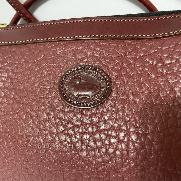 Vintage Dooney & Bourke USA Pebbled Leather Burgundy Crossbody Small Purse - Picture 2 of 16